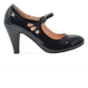 Chase + Chloe Mary Jane shoes